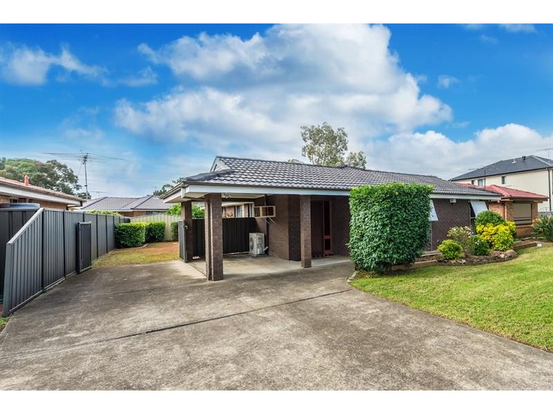 14 Shoalhaven St, Wakeley NSW 2176