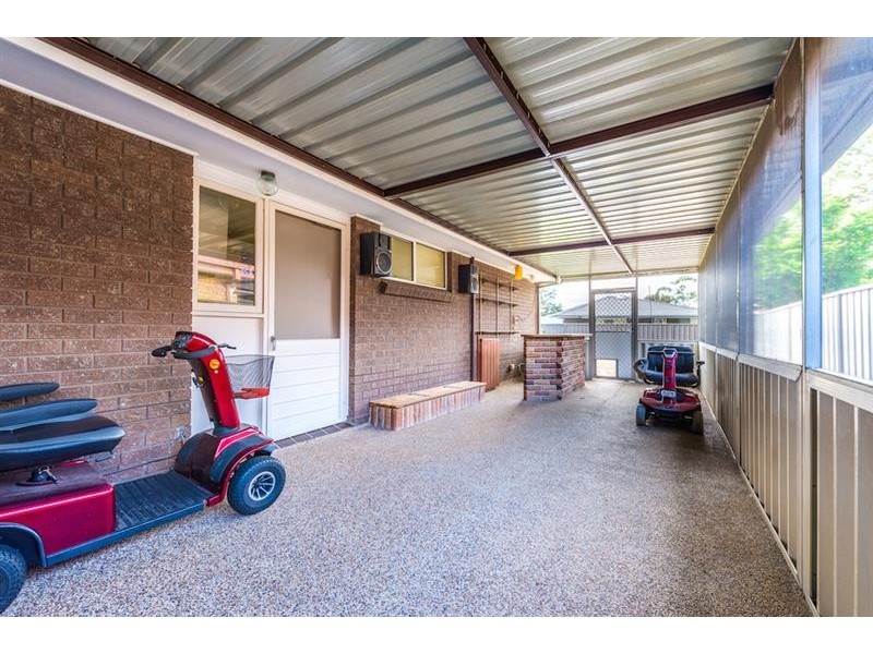14 Shoalhaven St, Wakeley NSW 2176