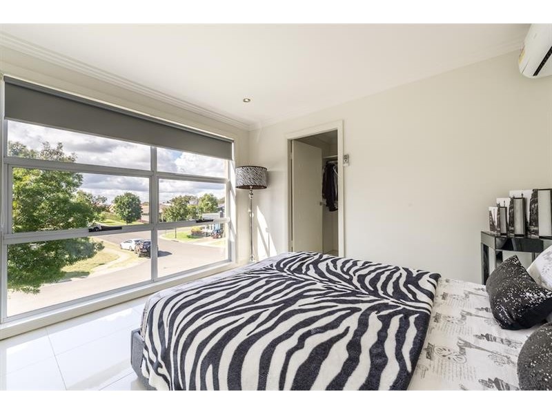 29 Riddell St, West Hoxton NSW 2171