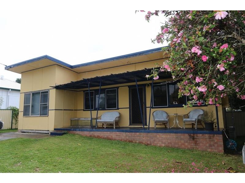 7 Pearce Ave, Toukley NSW 2263