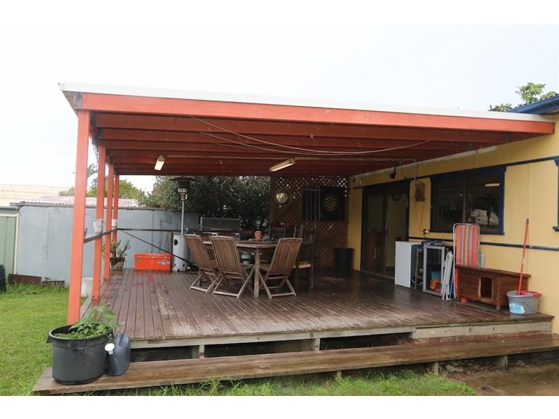 7 Pearce Ave, Toukley NSW 2263