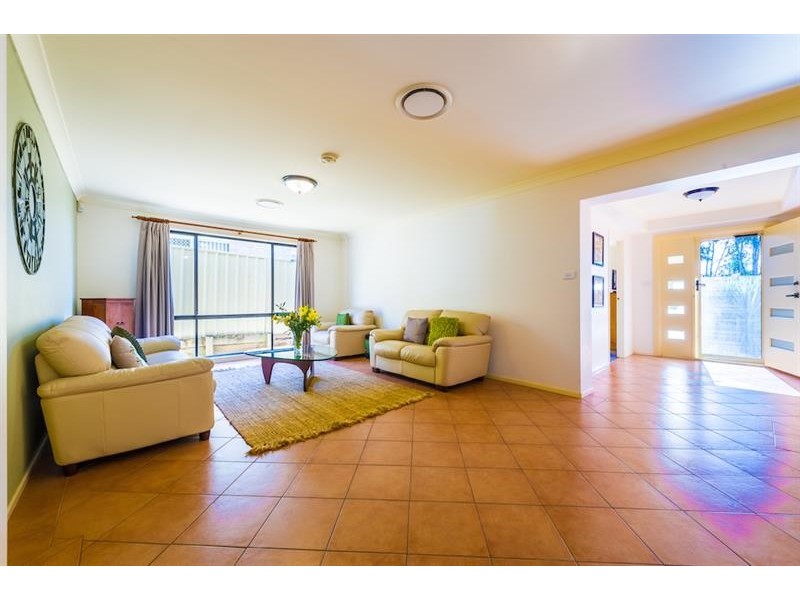 35 Chapman St, West Hoxton NSW 2171