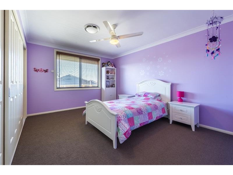 35 Chapman St, West Hoxton NSW 2171