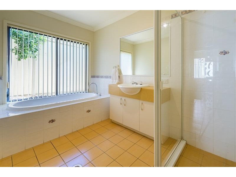 35 Chapman St, West Hoxton NSW 2171