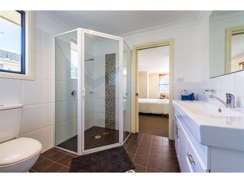 35 Chapman St, West Hoxton NSW 2171