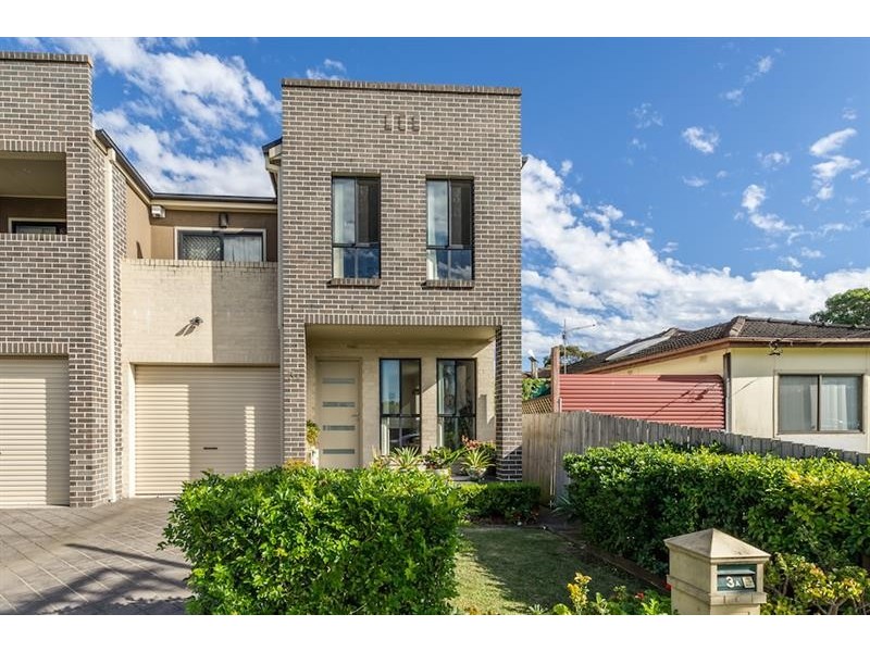 3A Adam St, Fairfield NSW 2165