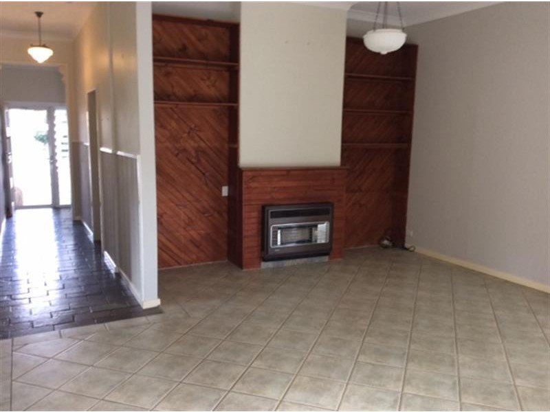 2 Arthur St, Thirroul NSW 2515