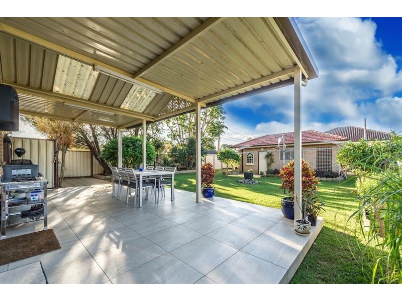 581 The Horsley Dr, Smithfield NSW 2164