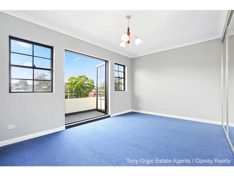 38 Monitor Rd, Merrylands NSW 2160