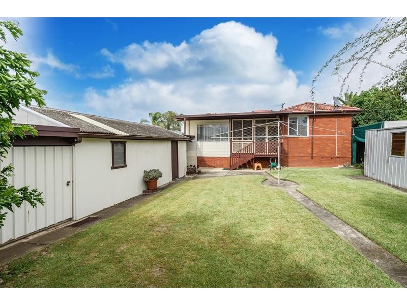 7 Janice  Ave, Smithfield NSW 2164