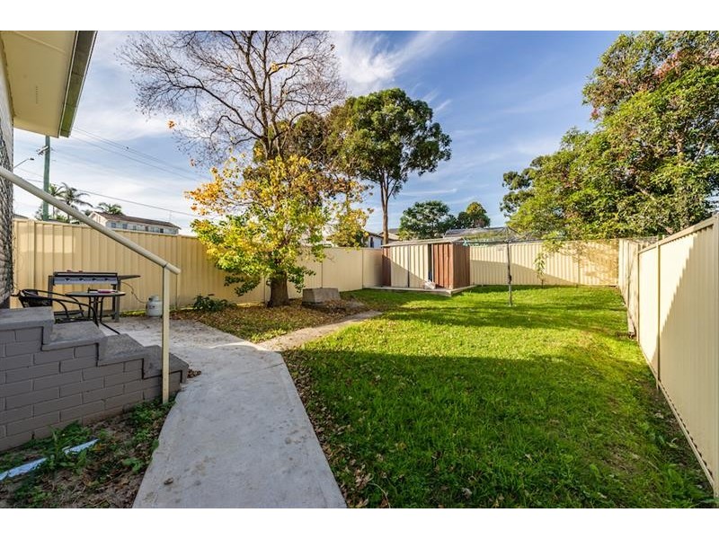 13 and 13A Lavender Pl, Fairfield West NSW 2165