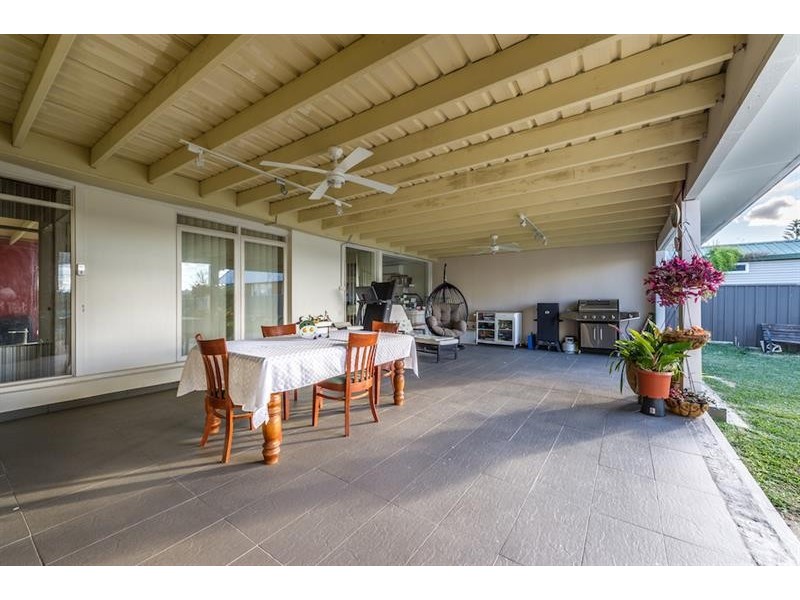 12 Rowley St, Smithfield NSW 2164