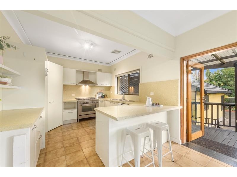 35 Crammmond Bvd, Caringbah NSW 2229