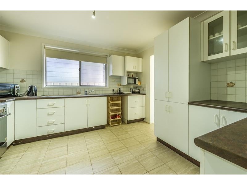 15 Hornet St, Greenfield Park NSW 2176