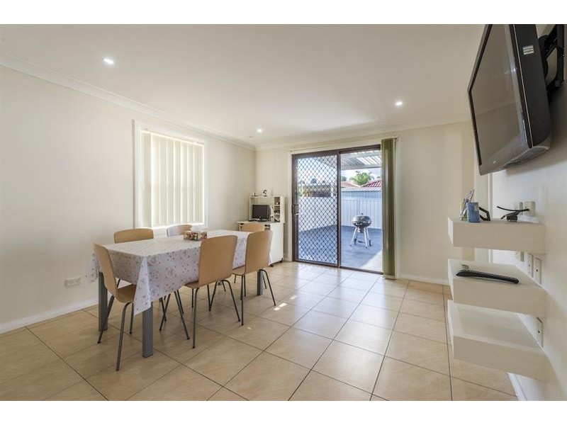 15 Hornet St, Greenfield Park NSW 2176