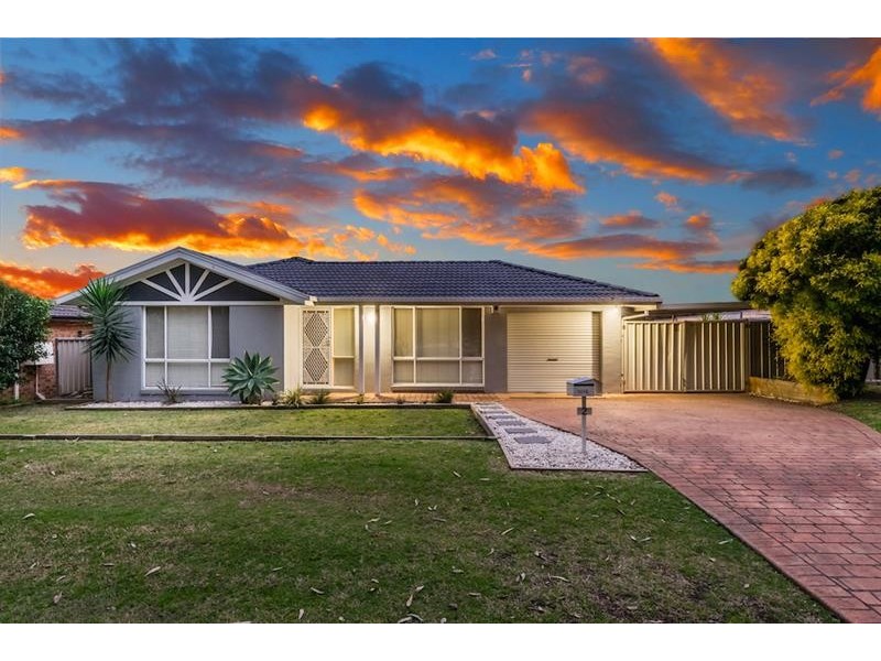 2 Wardle Cl, Currans Hill NSW 2567