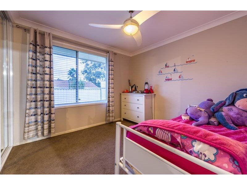 2 Wardle Cl, Currans Hill NSW 2567
