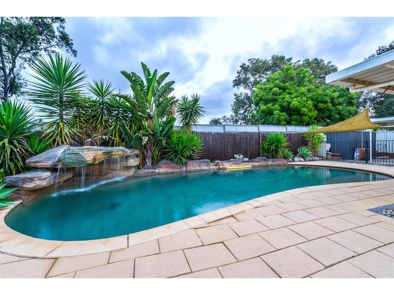 2 Wardle Cl, Currans Hill NSW 2567