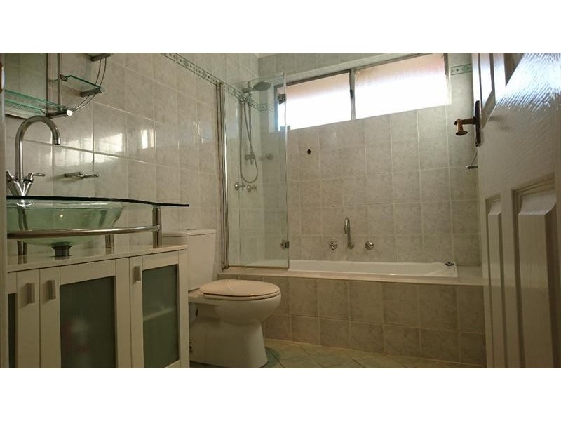 11 Hollier St, Cambridge Park NSW 2747