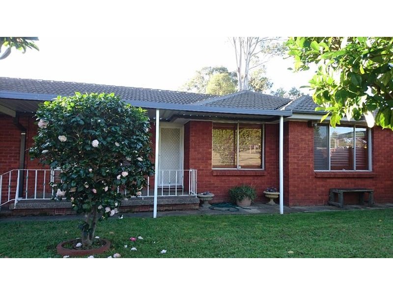 11 Hollier St, Cambridge Park NSW 2747