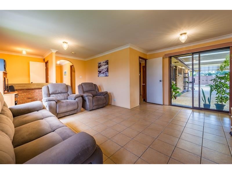 4 Hook Pl, Wakeley NSW 2176