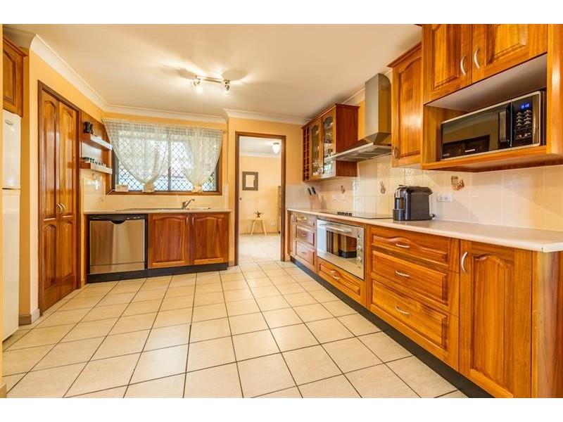 4 Hook Pl, Wakeley NSW 2176