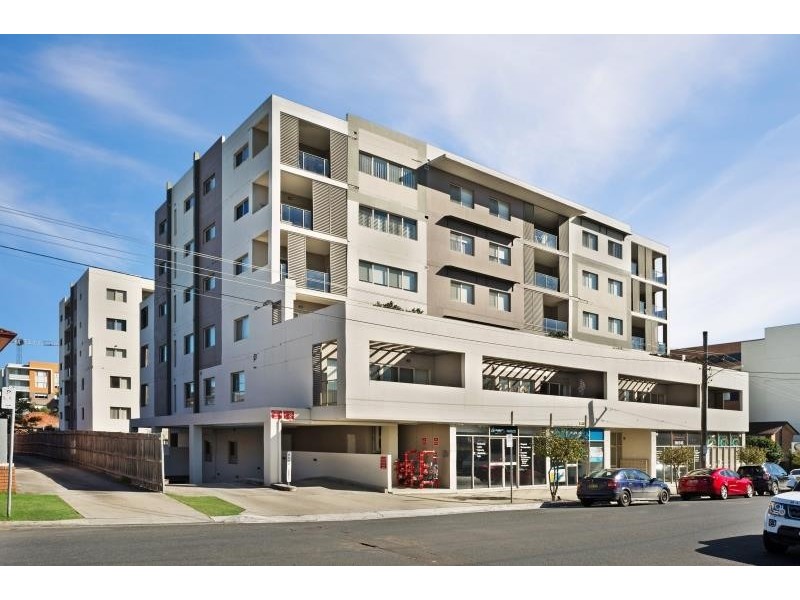 13/17 Warby St, Campbelltown NSW 2560