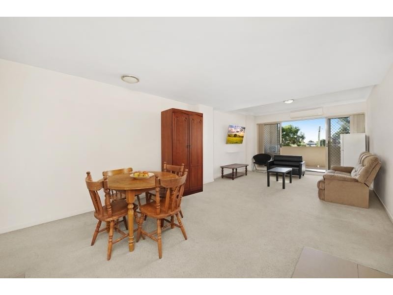 13/17 Warby St, Campbelltown NSW 2560