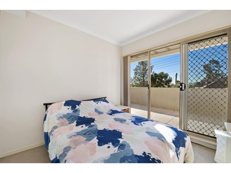 13/17 Warby St, Campbelltown NSW 2560