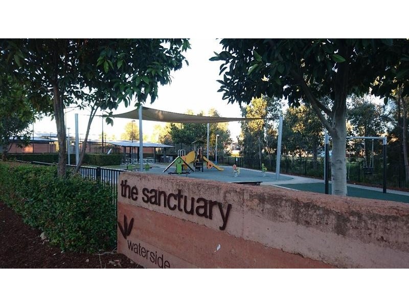 6 Waterside Bvd, Cranebrook NSW 2749