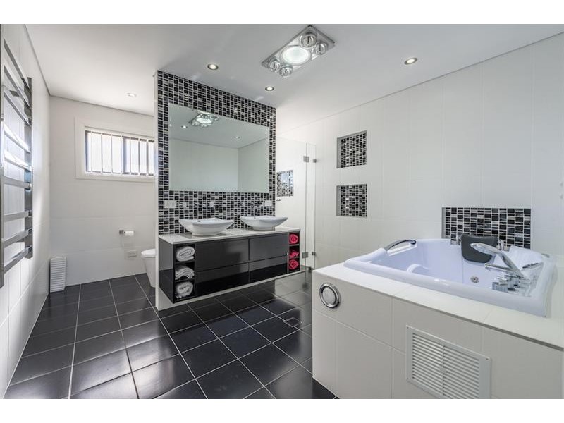 126 Dublin St, Smithfield NSW 2164