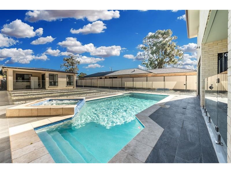 126 Dublin St, Smithfield NSW 2164