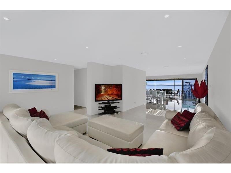 132 Main Rd, Toukley NSW 2263