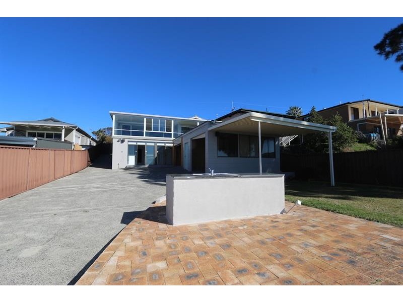 132 Main Rd, Toukley NSW 2263