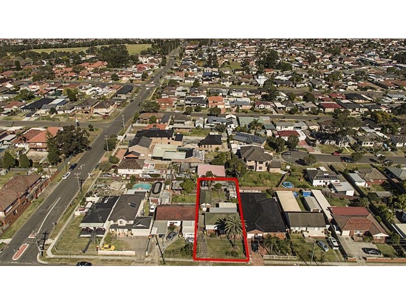 824 The Horsley Dr, Smithfield NSW 2164