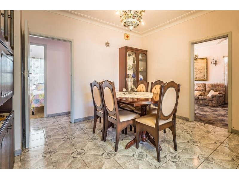 824 The Horsley Dr, Smithfield NSW 2164