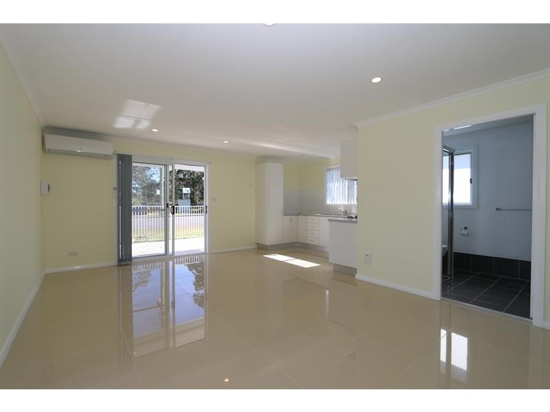 35a Birdwood  Dr, Blue Haven NSW 2262