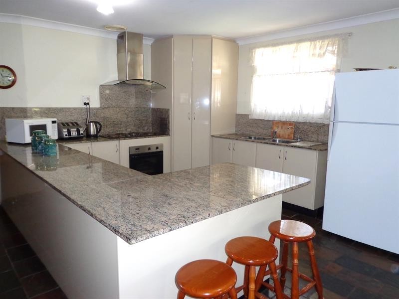 6 Teak Close, Bossley Park NSW 2176