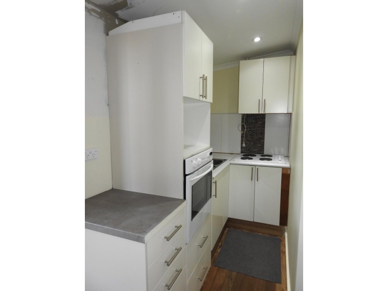 6 Teak Close, Bossley Park NSW 2176