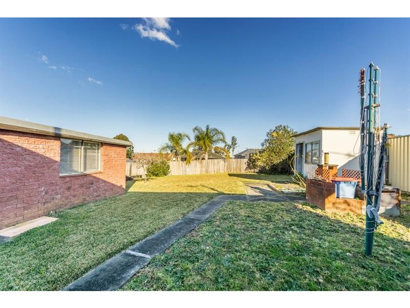 79 Heckenberg Ave, Sadleir NSW 2168