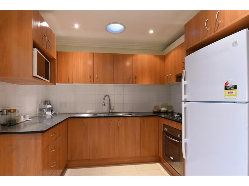 6A Foxlow St, Canley Heights NSW 2166