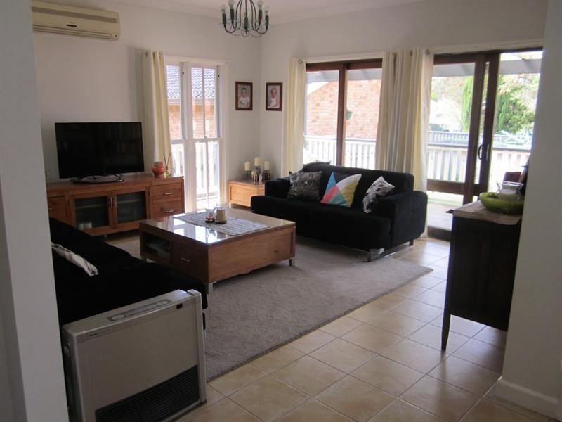 44 Albion St, Roselands NSW 2196