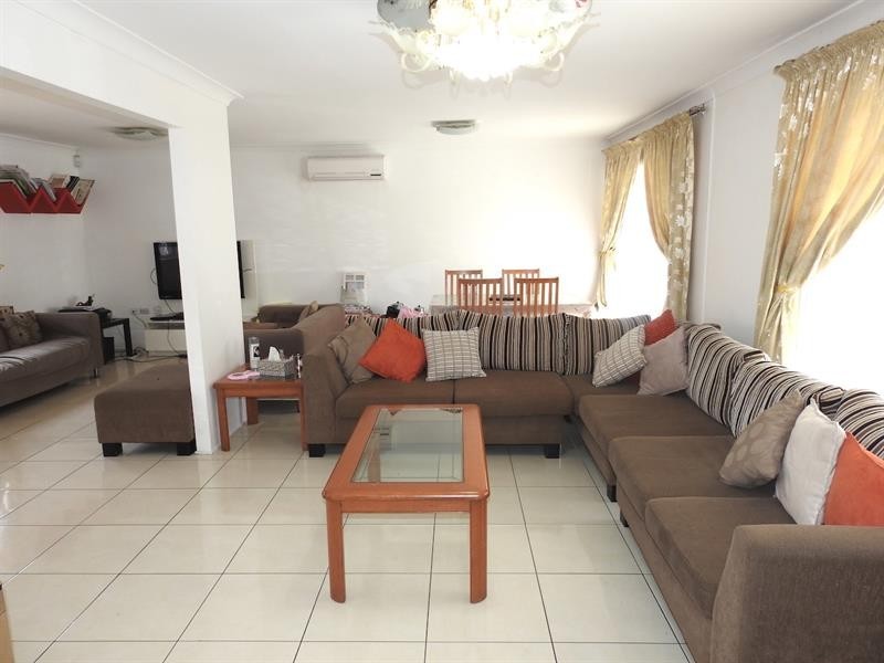 2 Newcastle St, Wakeley NSW 2176