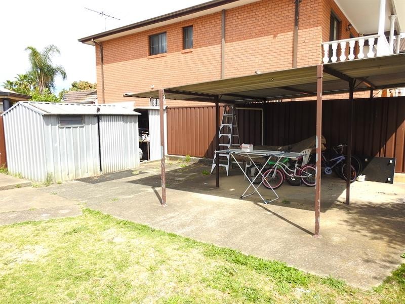 2 Newcastle St, Wakeley NSW 2176