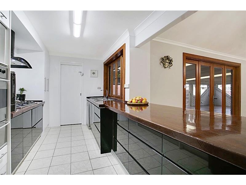 4 Prairie Glen, Claremont Meadows NSW 2747