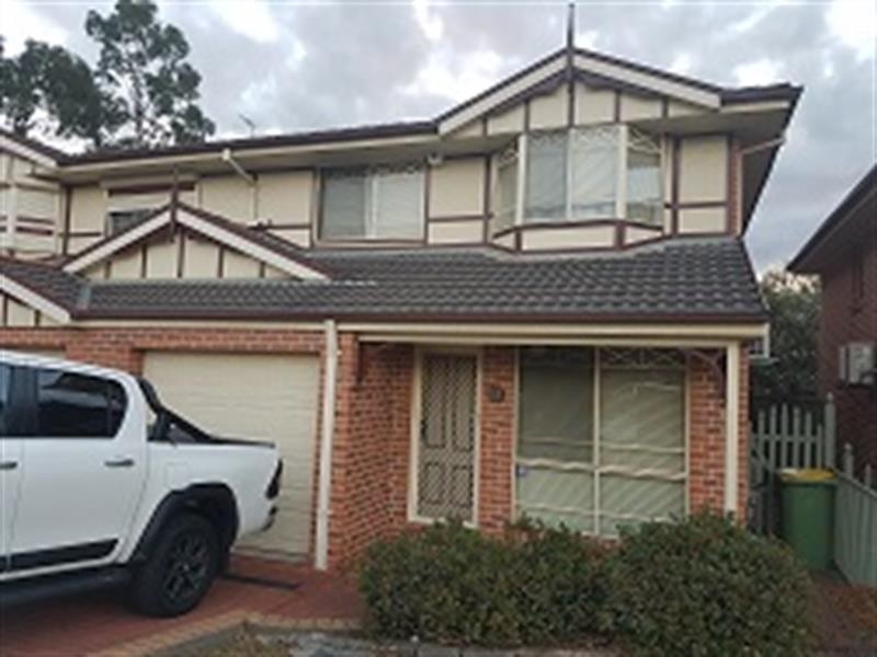 3/2 Robert  St, Penrith NSW 2750