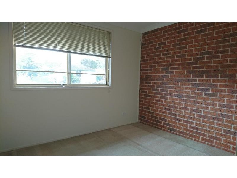 3/2 Robert  St, Penrith NSW 2750