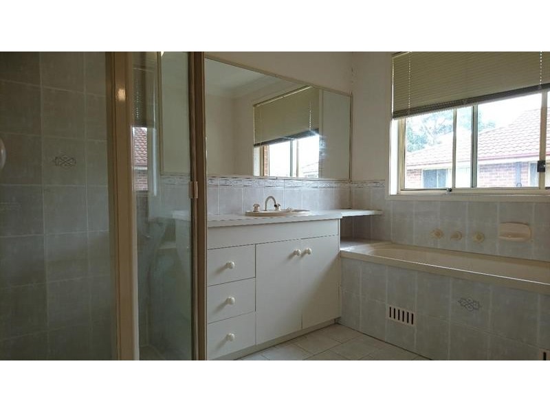 3/2 Robert  St, Penrith NSW 2750