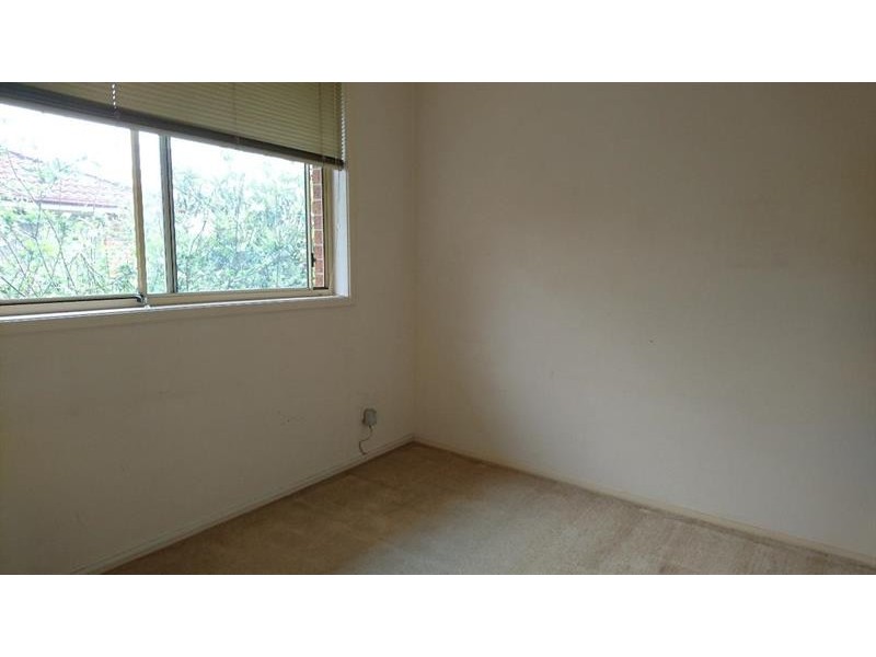 3/2 Robert  St, Penrith NSW 2750