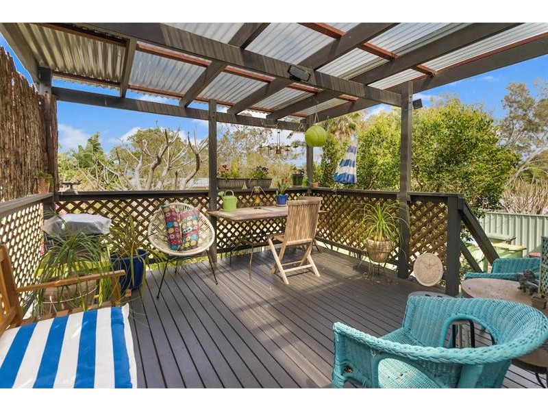 18 West Kahala Ave, Budgewoi NSW 2262